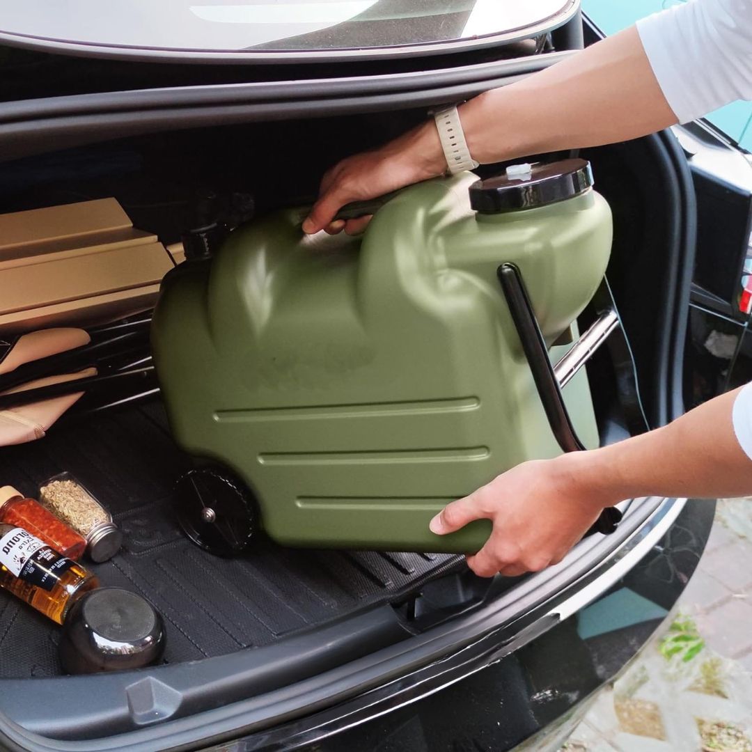 Wheeled Water Container - 28L Portable Self-Contained Storage for Camping