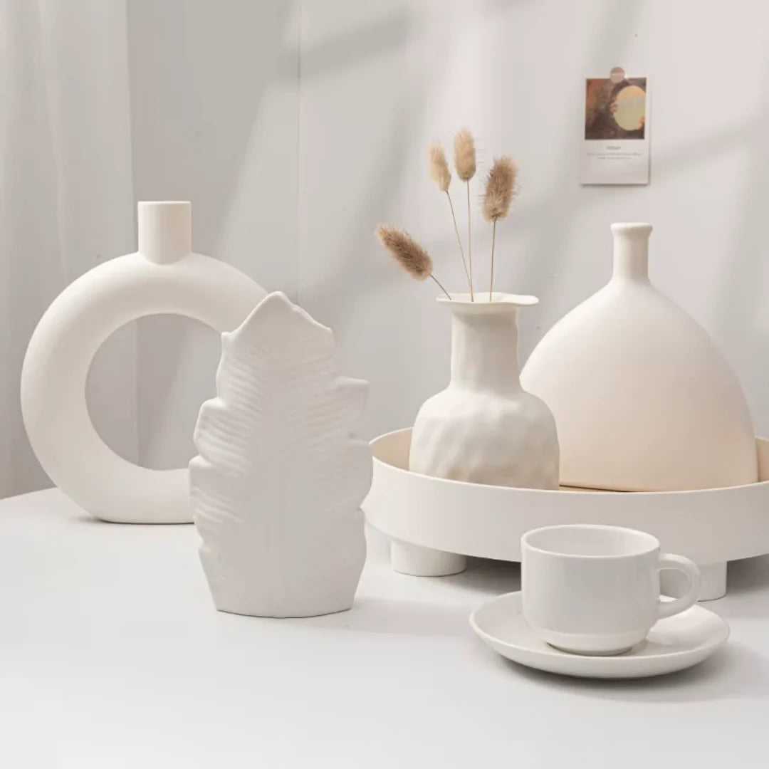 White Vase – Plastic with Ceramic Like Appearance for Indoor Flowers, Modern Centerpiece, and Minimalist Decor