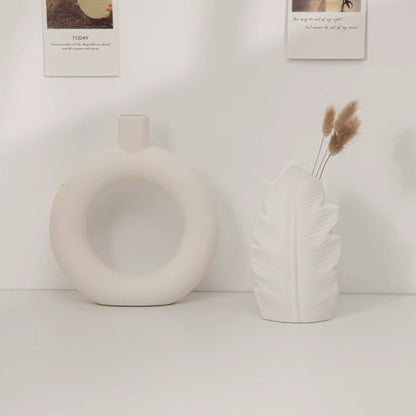 White Vase – Plastic with Ceramic Like Appearance for Indoor Flowers, Modern Centerpiece, and Minimalist Decor